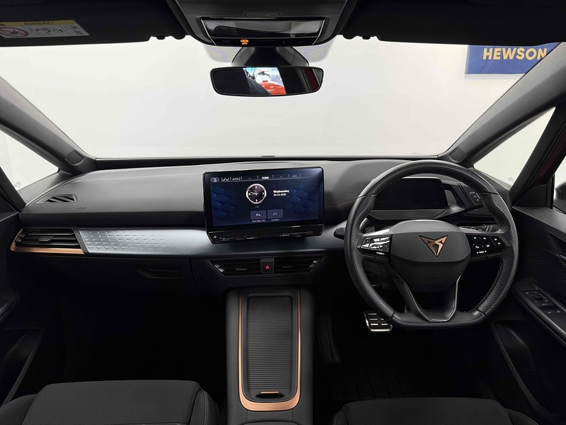 CUPRA Born V2 - U2275