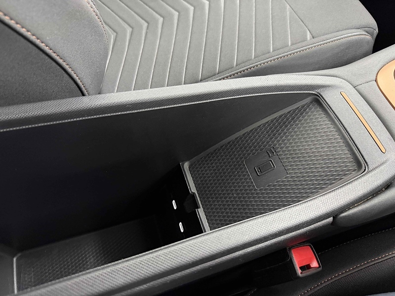 CUPRA Born V2 - U2275