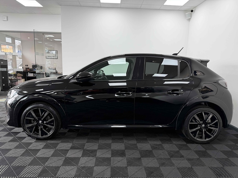 Peugeot 208 PureTech GT Premium - U2277