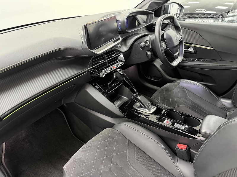 Peugeot 208 PureTech GT Premium - U2277