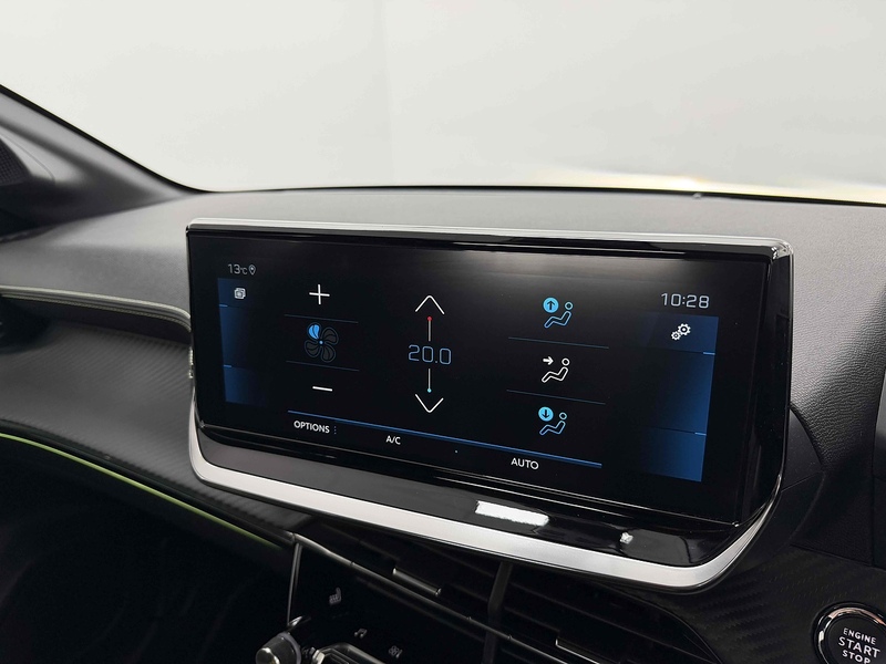 Peugeot 208 PureTech GT Premium - U2277