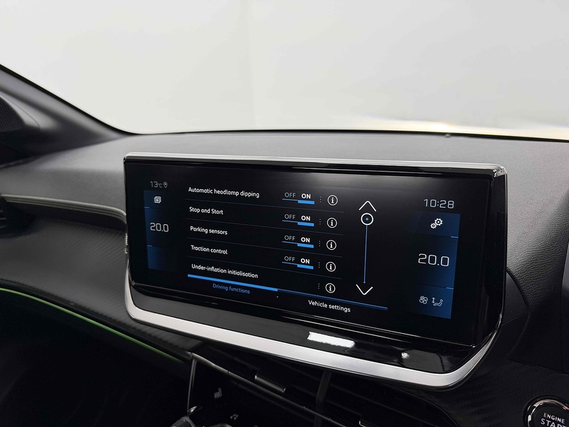 Peugeot 208 PureTech GT Premium - U2277