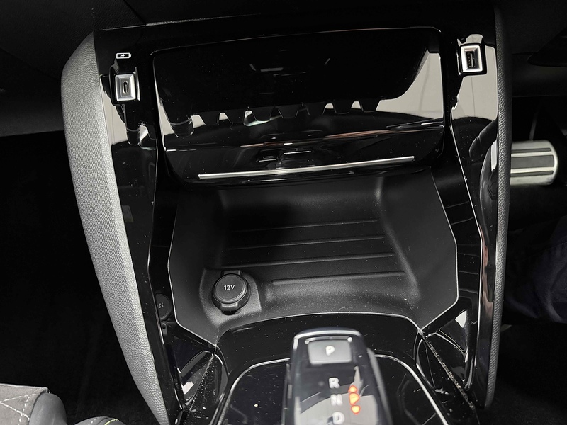 Peugeot 208 PureTech GT Premium - U2277