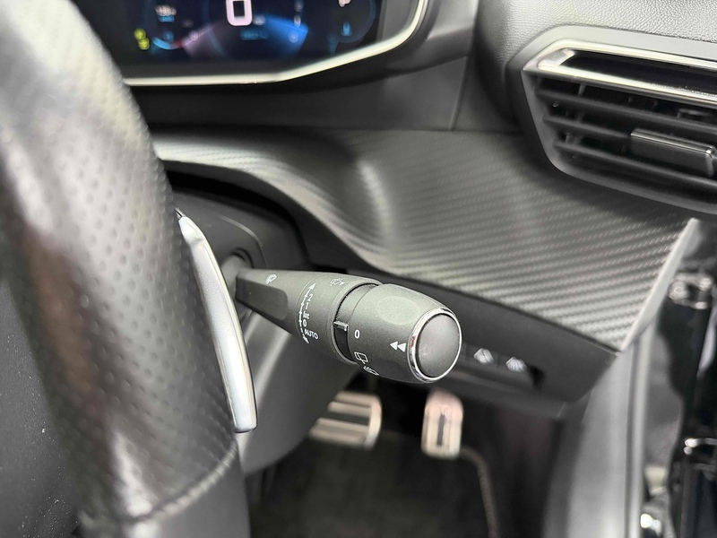 Peugeot 208 PureTech GT Premium - U2277