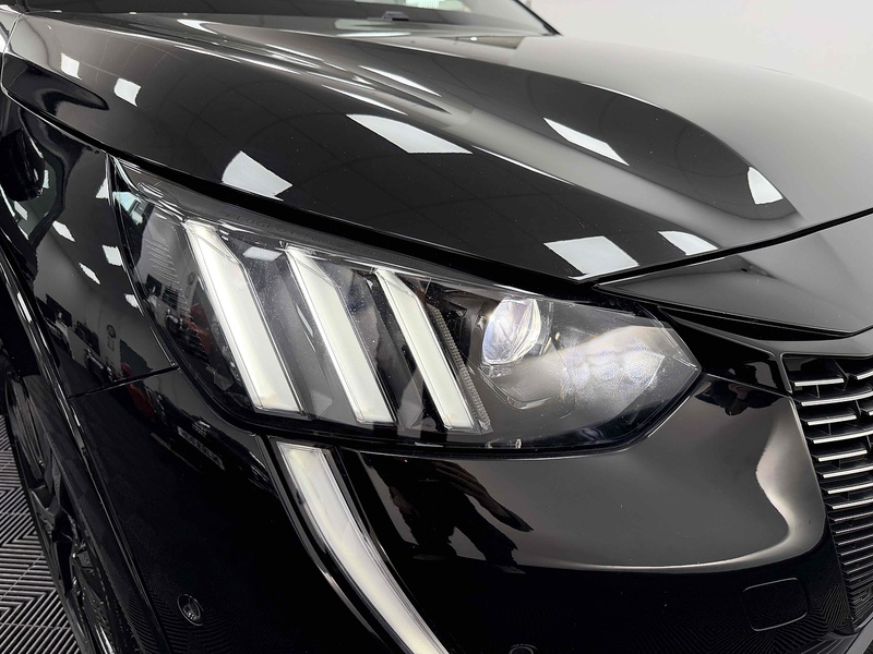 Peugeot 208 PureTech GT Premium - U2277