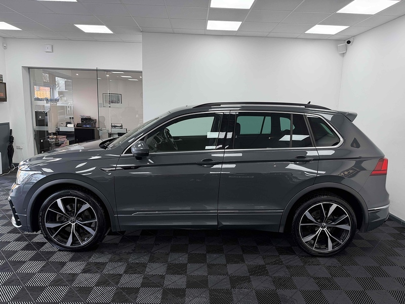 Volkswagen Tiguan TSI R-Line - U2280