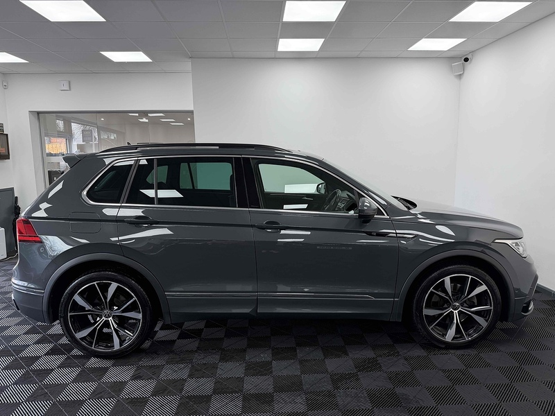 Volkswagen Tiguan TSI R-Line - U2280