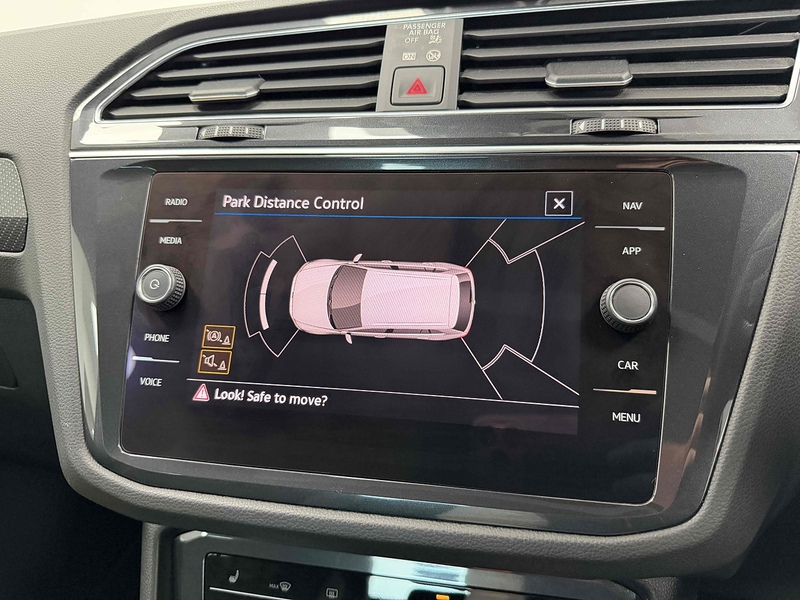 Volkswagen Tiguan TSI R-Line - U2280