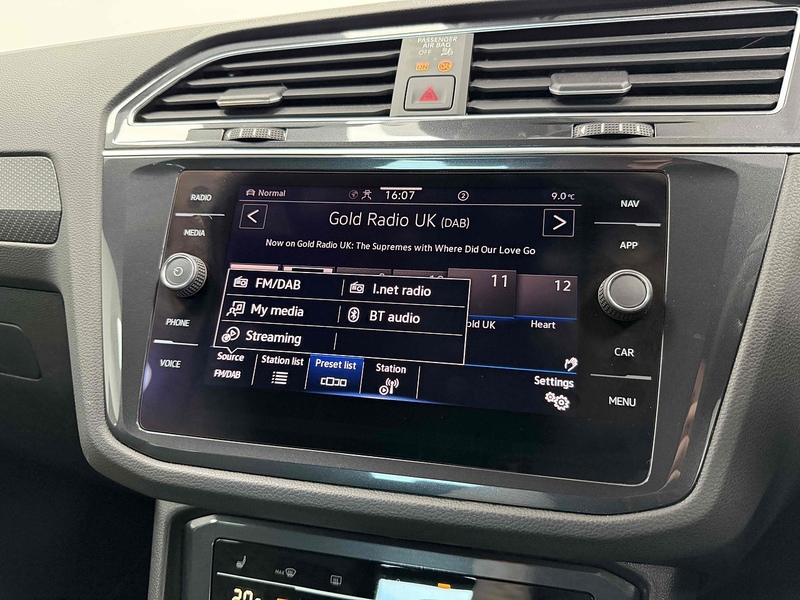 Volkswagen Tiguan TSI R-Line - U2280