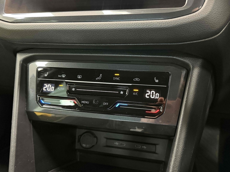 Volkswagen Tiguan TSI R-Line - U2280