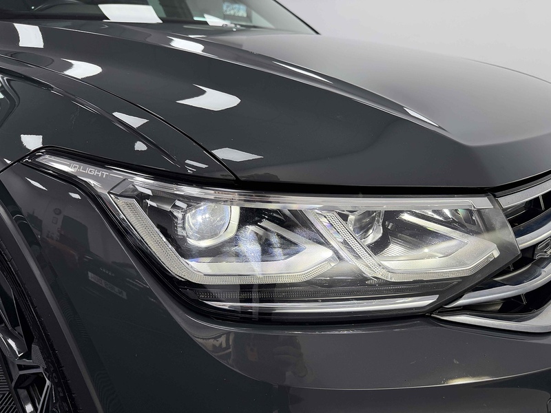 Volkswagen Tiguan TSI R-Line - U2280