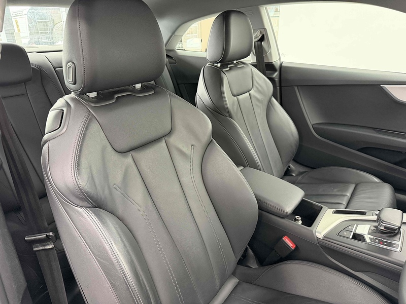 Audi A5 TFSI Sport - U2281