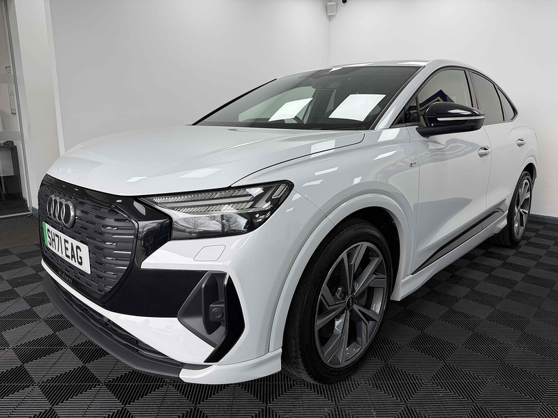 Audi Q4 e-tron Edition 1 - U2294