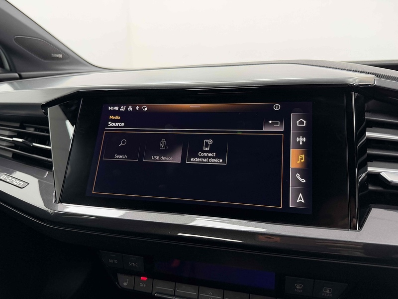 Audi Q4 e-tron Edition 1 - U2294