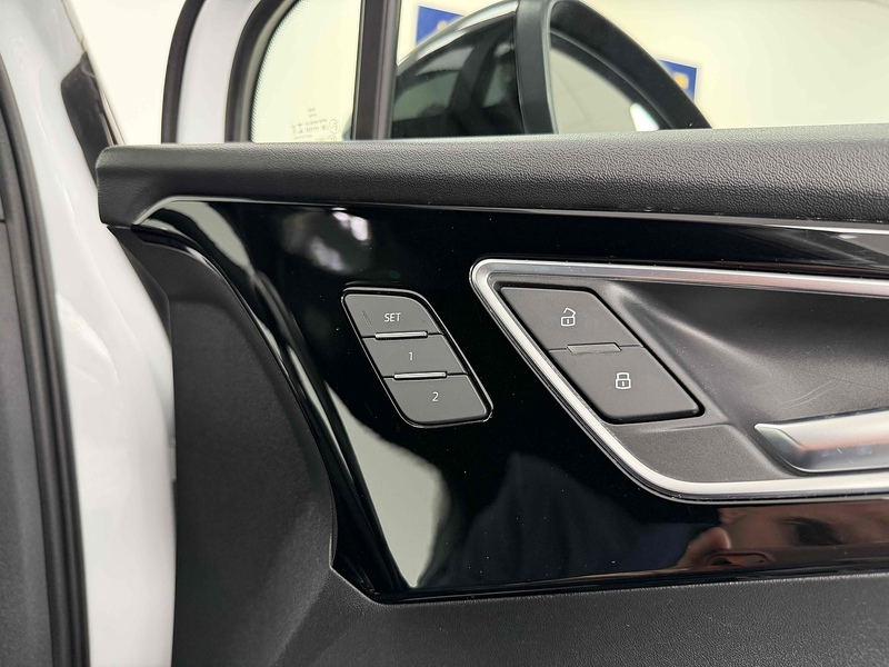 Audi Q4 e-tron Edition 1 - U2294