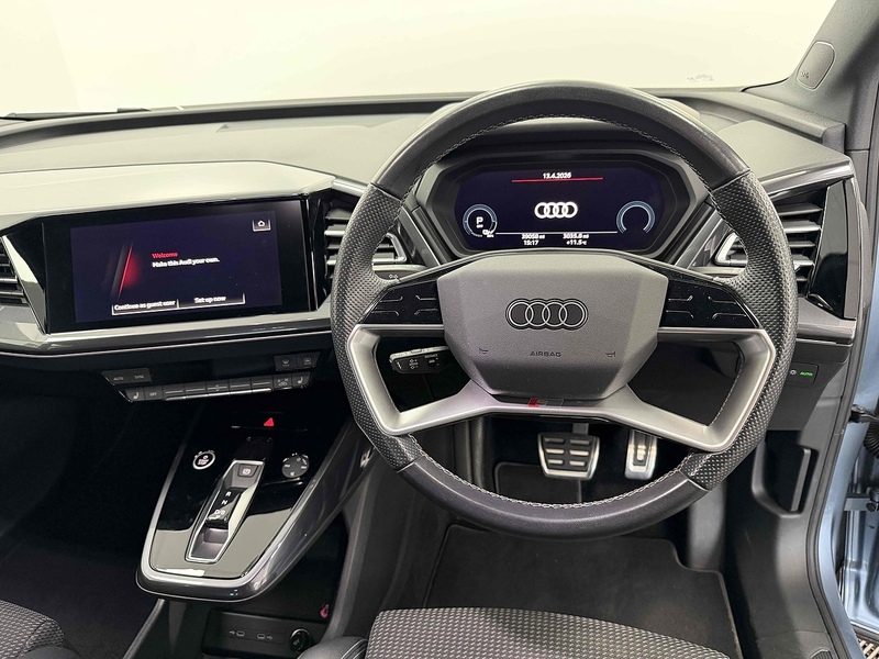 Audi Q4 e-tron S line - U2298