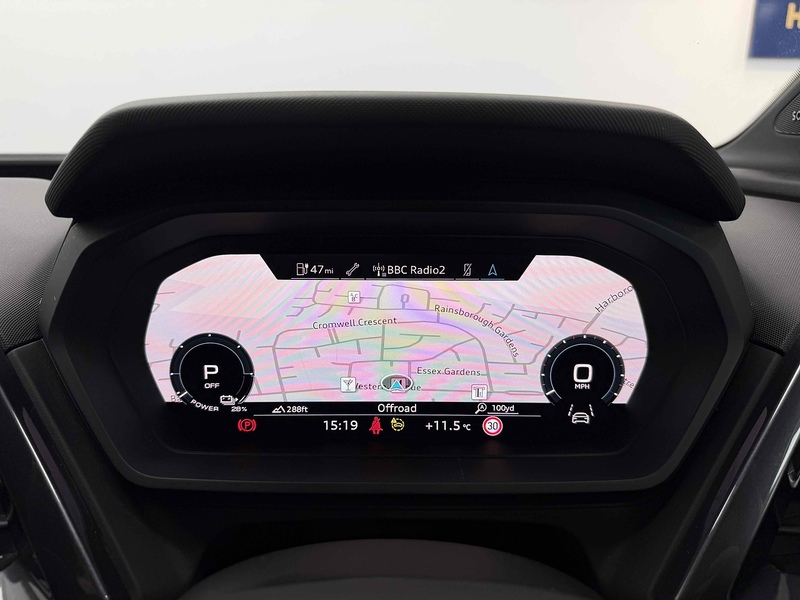 Audi Q4 e-tron S line - U2298