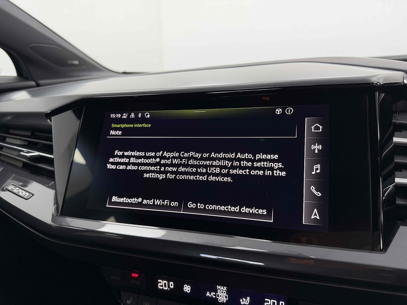 Audi Q4 e-tron S line - U2298