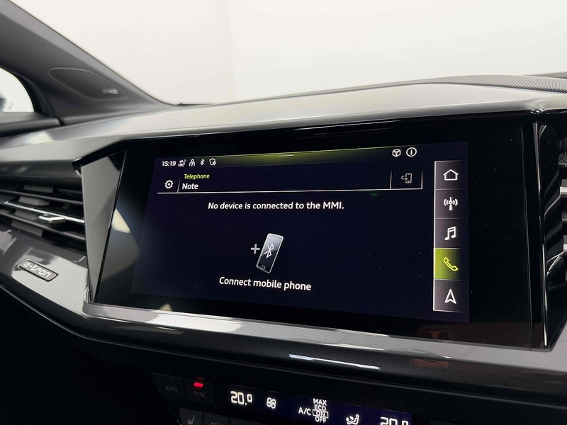 Audi Q4 e-tron S line - U2298