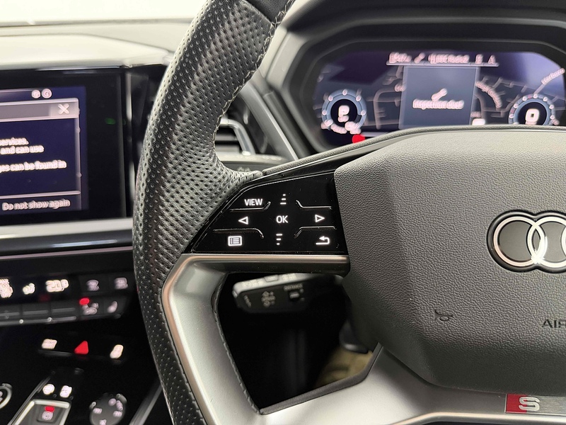 Audi Q4 e-tron S line - U2298