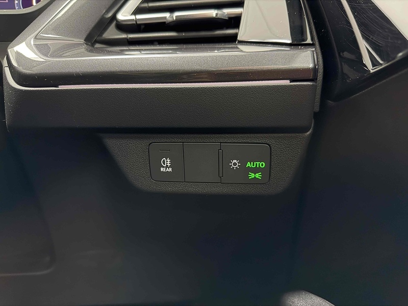 Audi Q4 e-tron S line - U2298