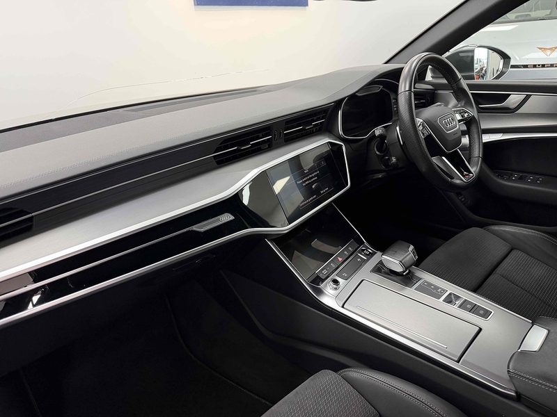 Audi A6 Avant TFSI S line - U2299