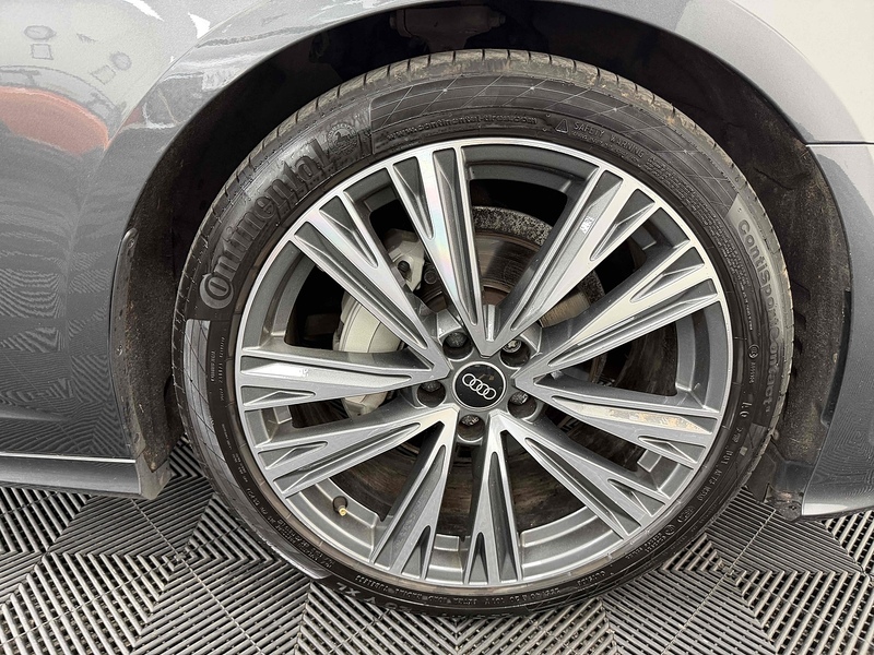 Audi A6 Avant TFSI S line - U2299