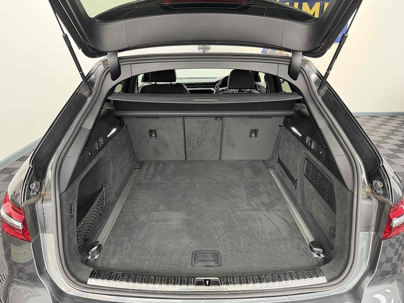 Audi A6 Avant TFSI S line - U2299