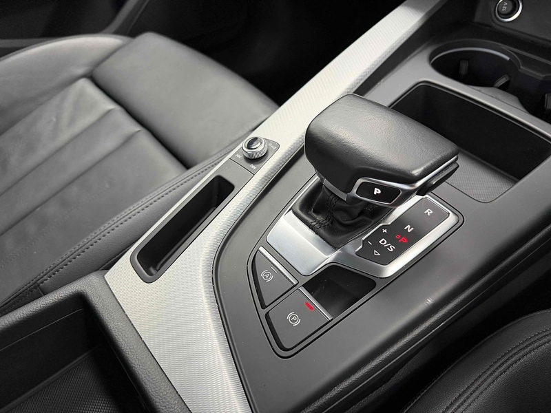 Audi A4 TFSI Sport Edition - U2303