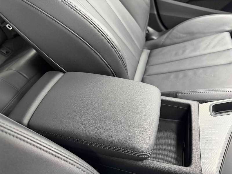 Audi A4 TFSI Sport Edition - U2303