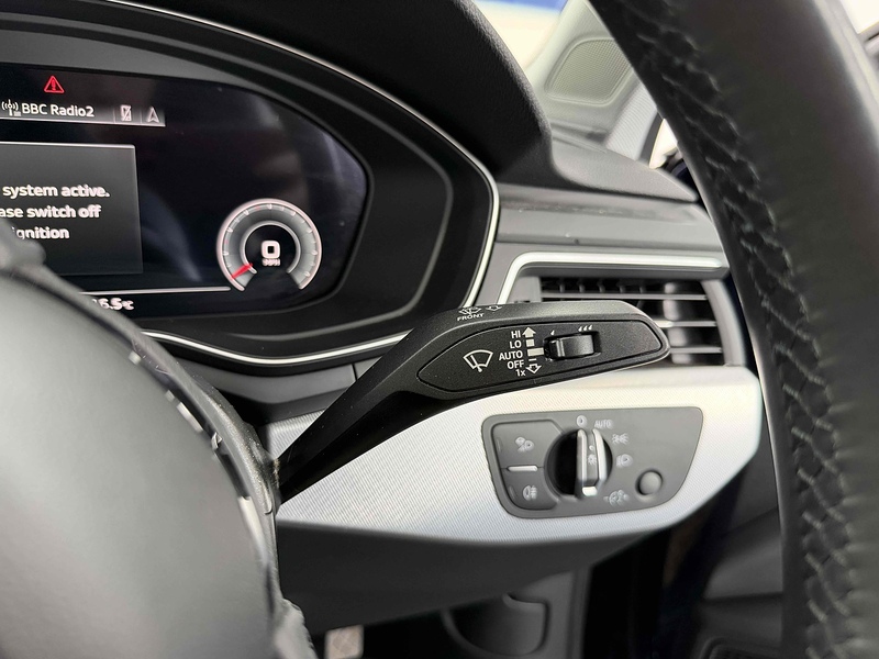 Audi A4 TFSI Sport Edition - U2303