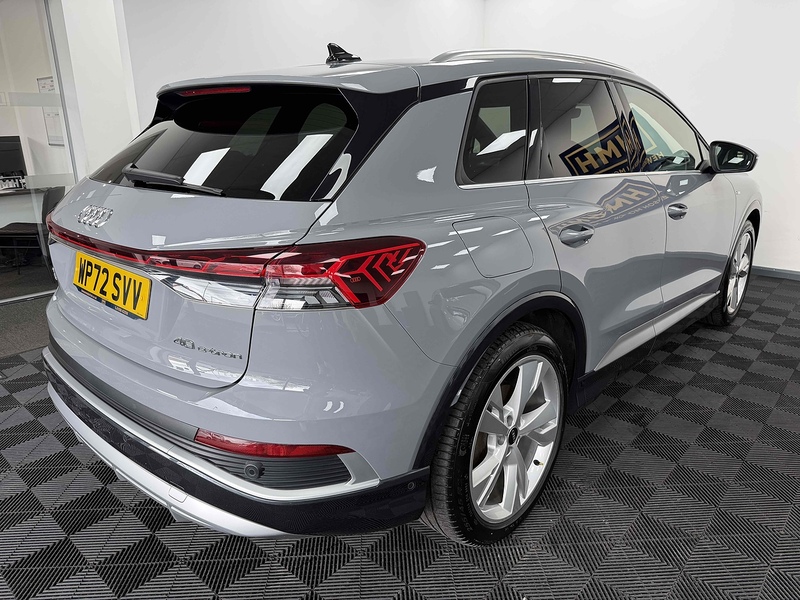 Audi Q4 e-tron S line - U2305