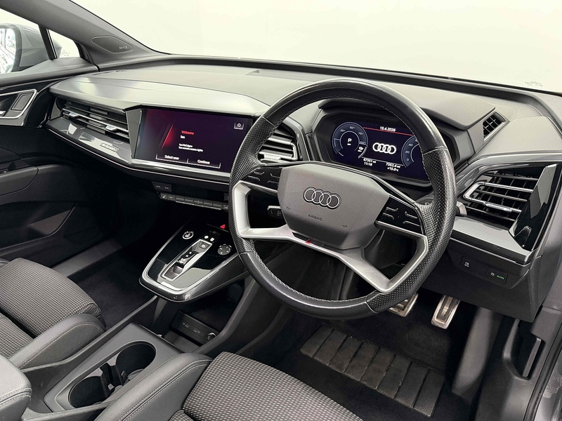 Audi Q4 e-tron S line - U2305