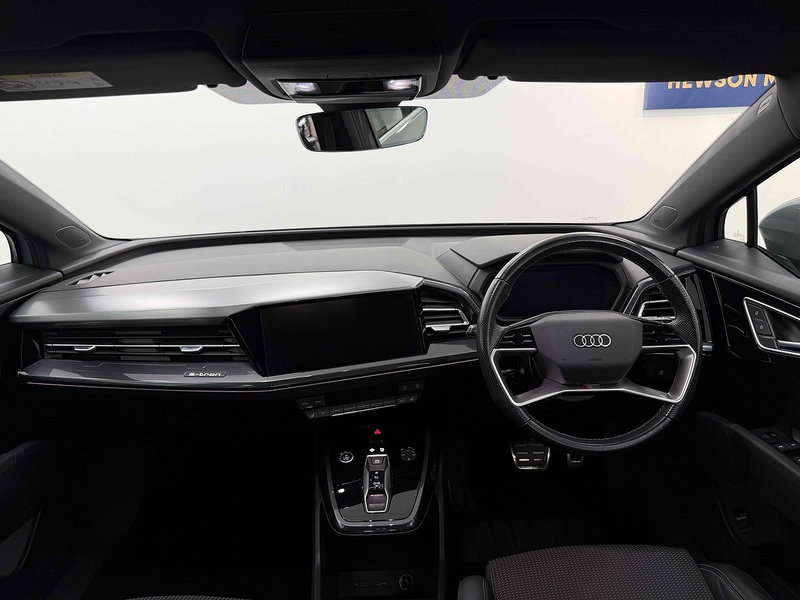 Audi Q4 e-tron S line - U2305