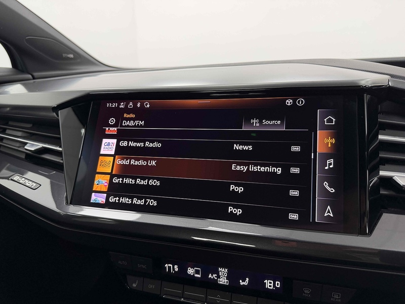 Audi Q4 e-tron S line - U2305