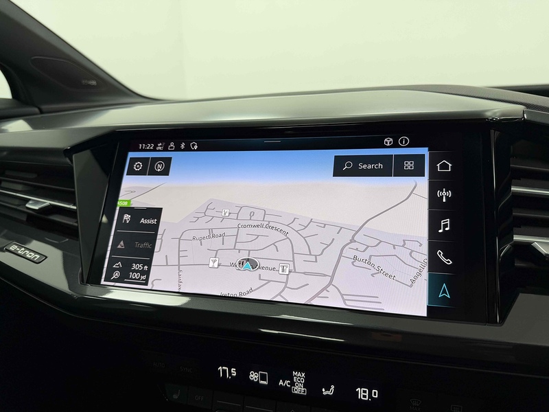 Audi Q4 e-tron S line - U2305