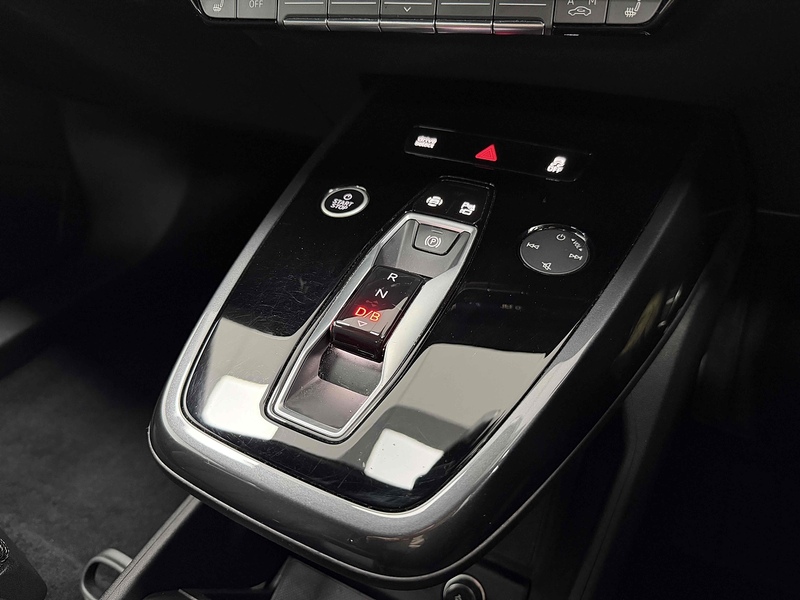 Audi Q4 e-tron S line - U2305