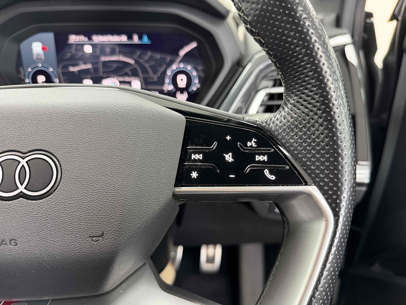 Audi Q4 e-tron S line - U2305