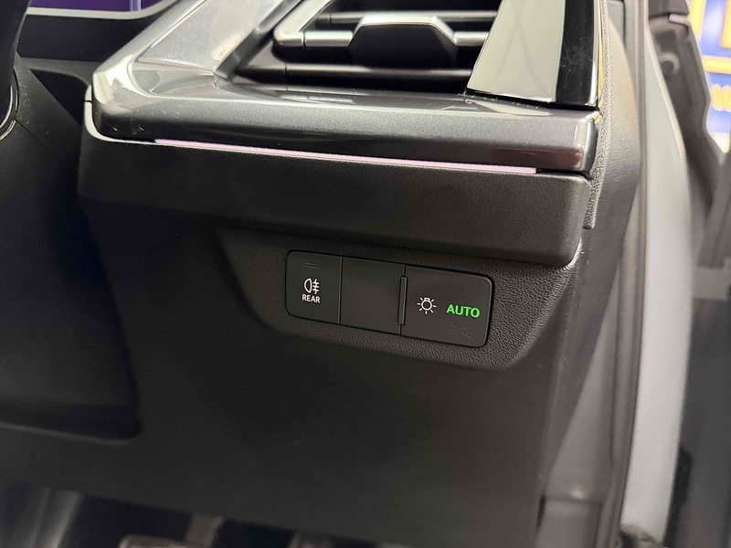 Audi Q4 e-tron S line - U2305