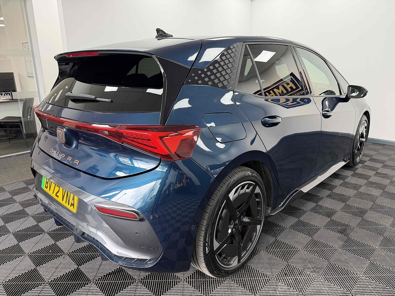 CUPRA Born V3 - U2308