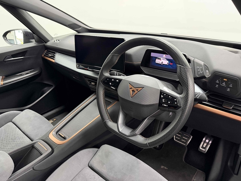 CUPRA Born V3 - U2308