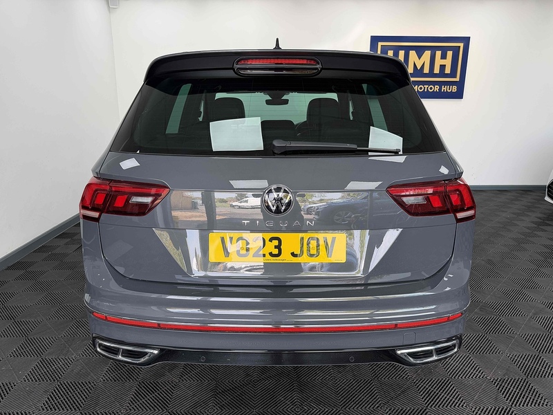 Volkswagen Tiguan TSI R-Line Edition - U2314