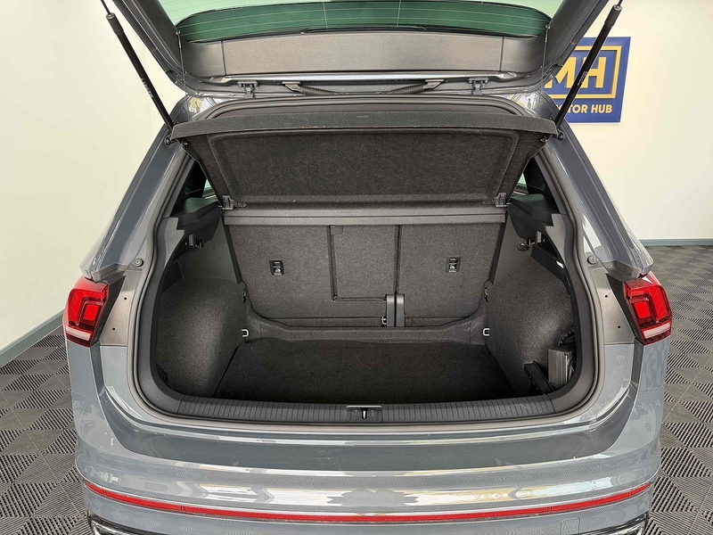 Volkswagen Tiguan TSI R-Line Edition - U2314