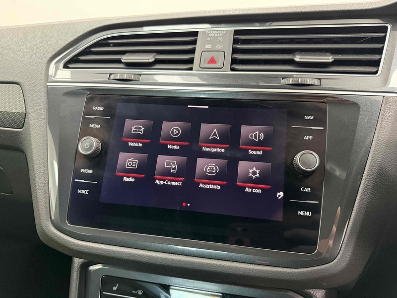 Volkswagen Tiguan TSI R-Line Edition - U2314