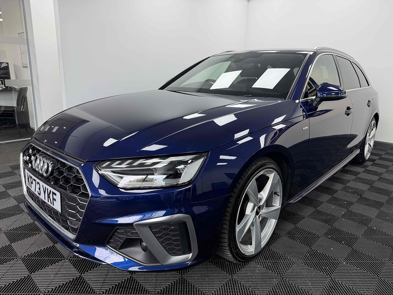 Audi A4 Avant TFSI S line - U2318