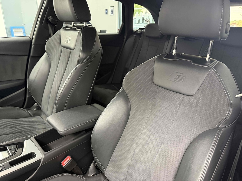 Audi A4 Avant TFSI S line - U2318