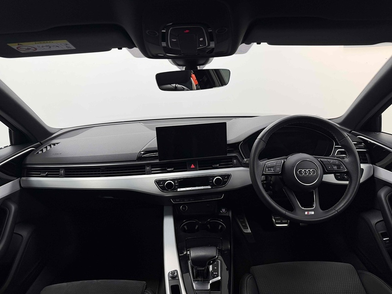 Audi A4 Avant TFSI S line - U2318