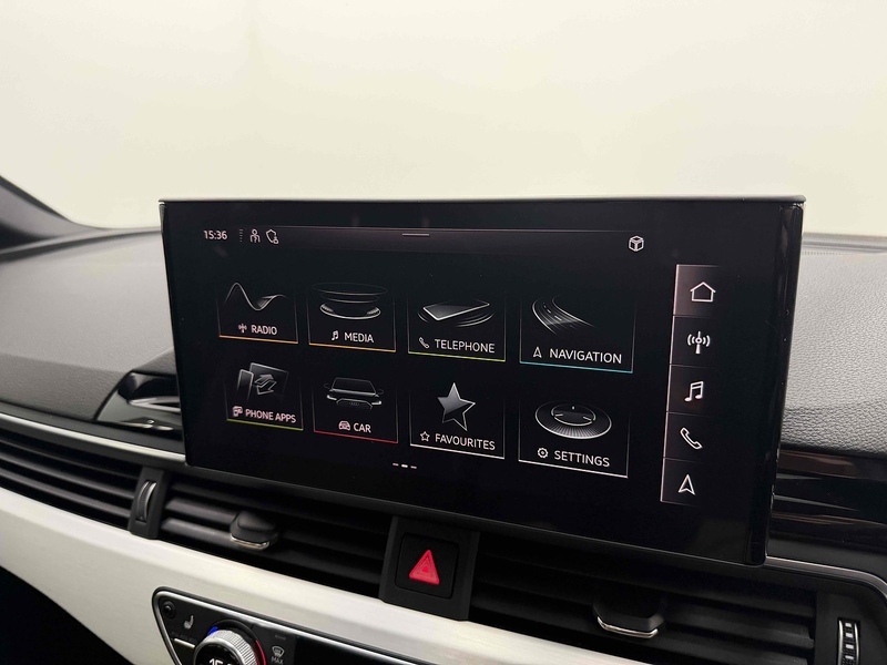 Audi A4 Avant TFSI S line - U2318