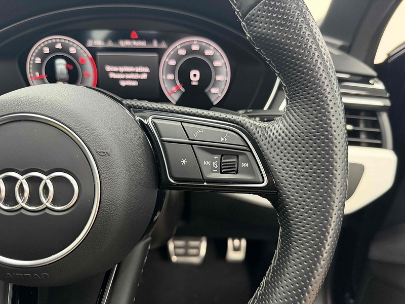 Audi A4 Avant TFSI S line - U2318