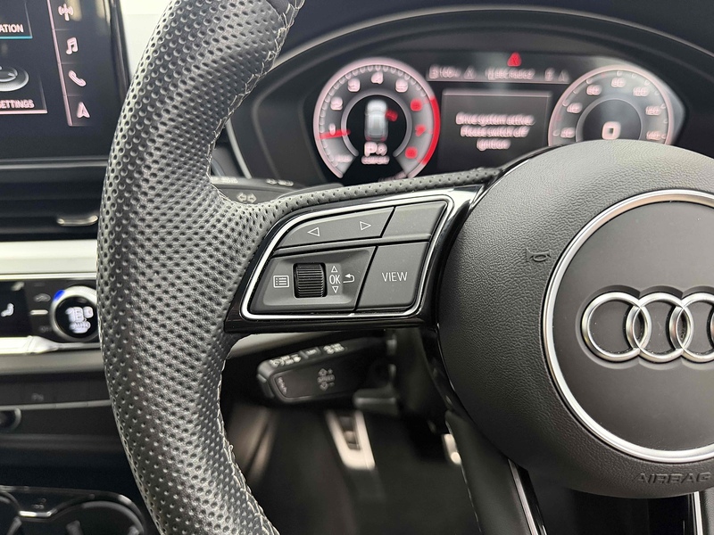 Audi A4 Avant TFSI S line - U2318